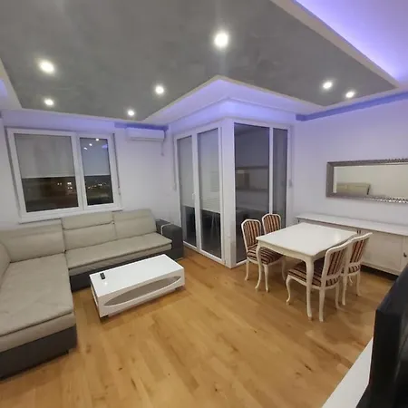 Apartment Silver *